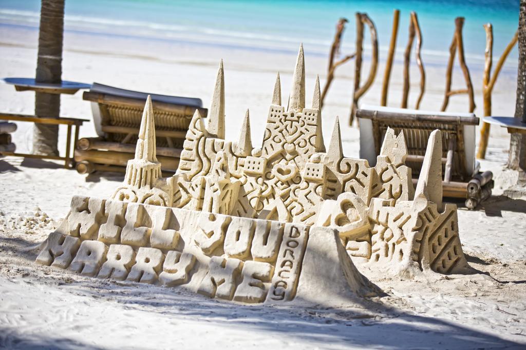 Fridays Boracay Beach Resort Balabag  Екстер'єр фото