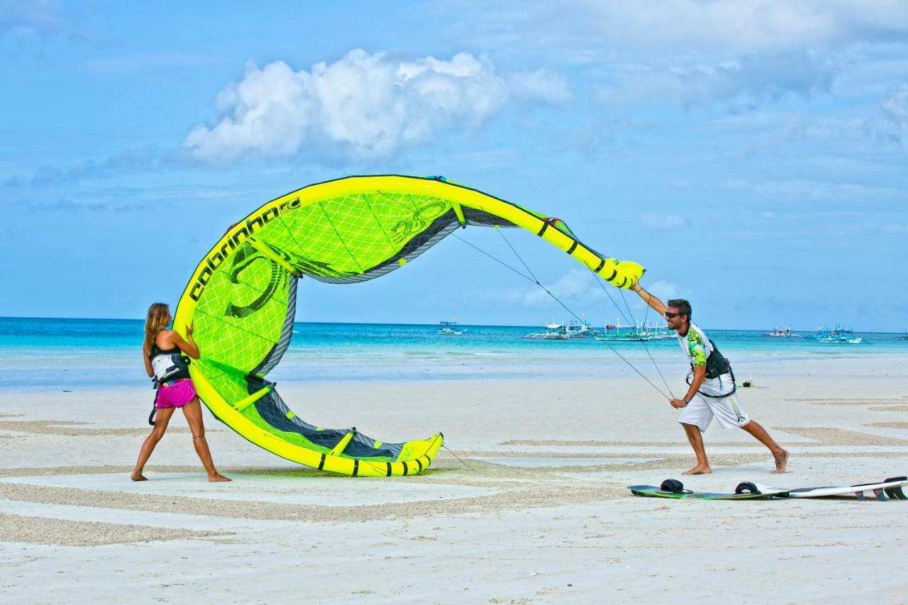 Fridays Boracay Beach Resort Balabag  Екстер'єр фото