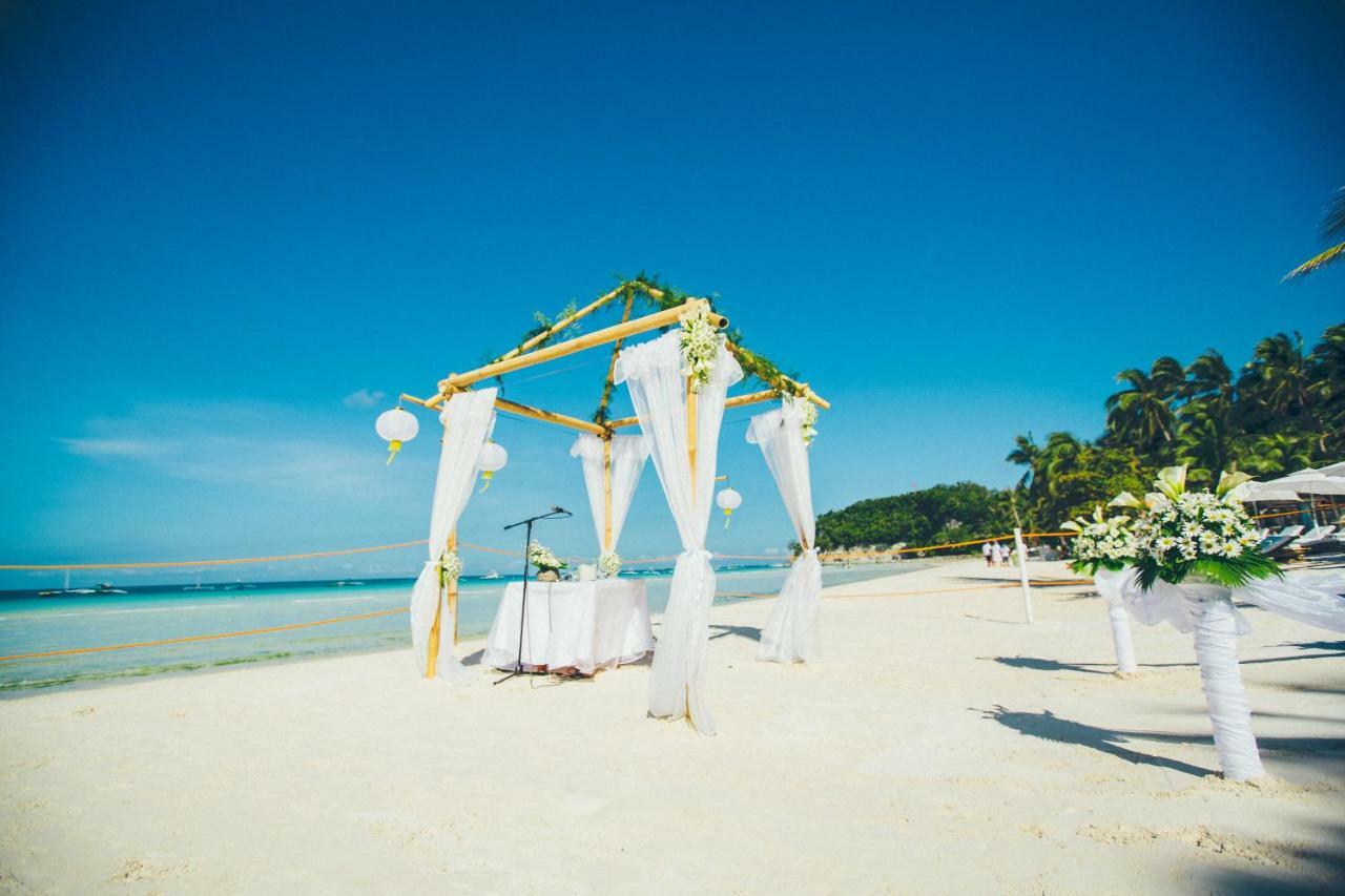 Fridays Boracay Beach Resort Balabag  Екстер'єр фото