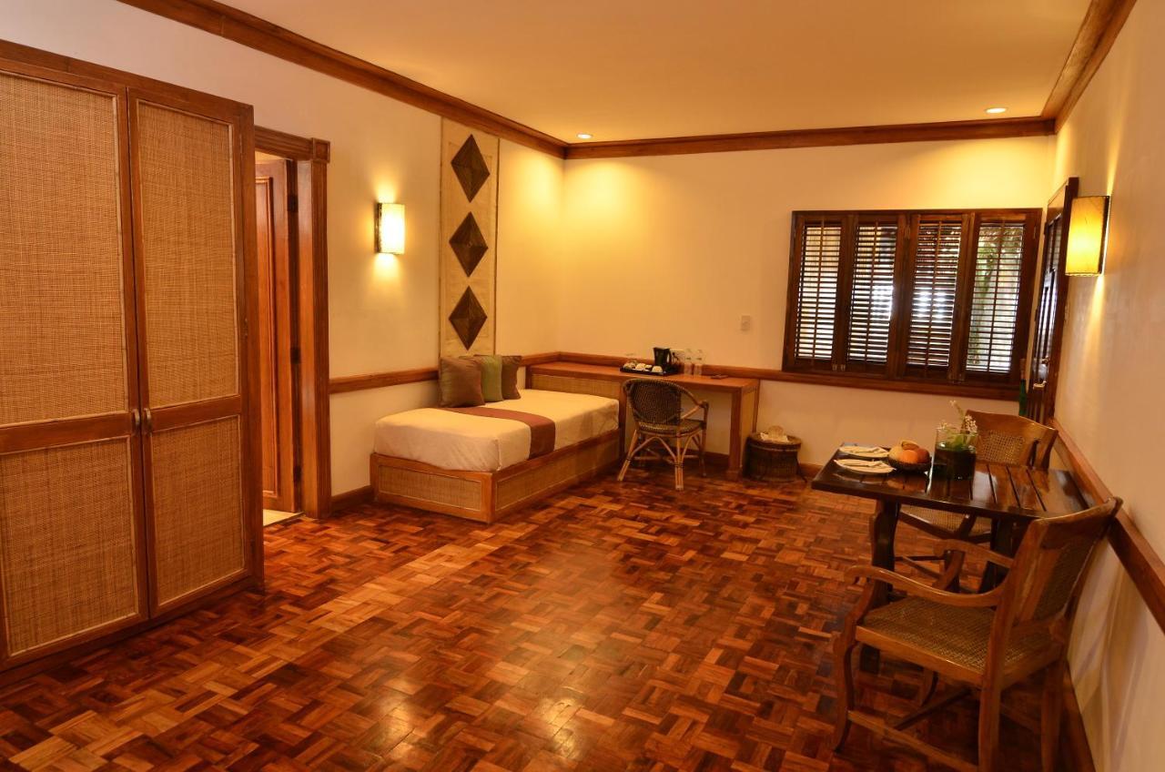 Fridays Boracay Beach Resort Balabag  Екстер'єр фото